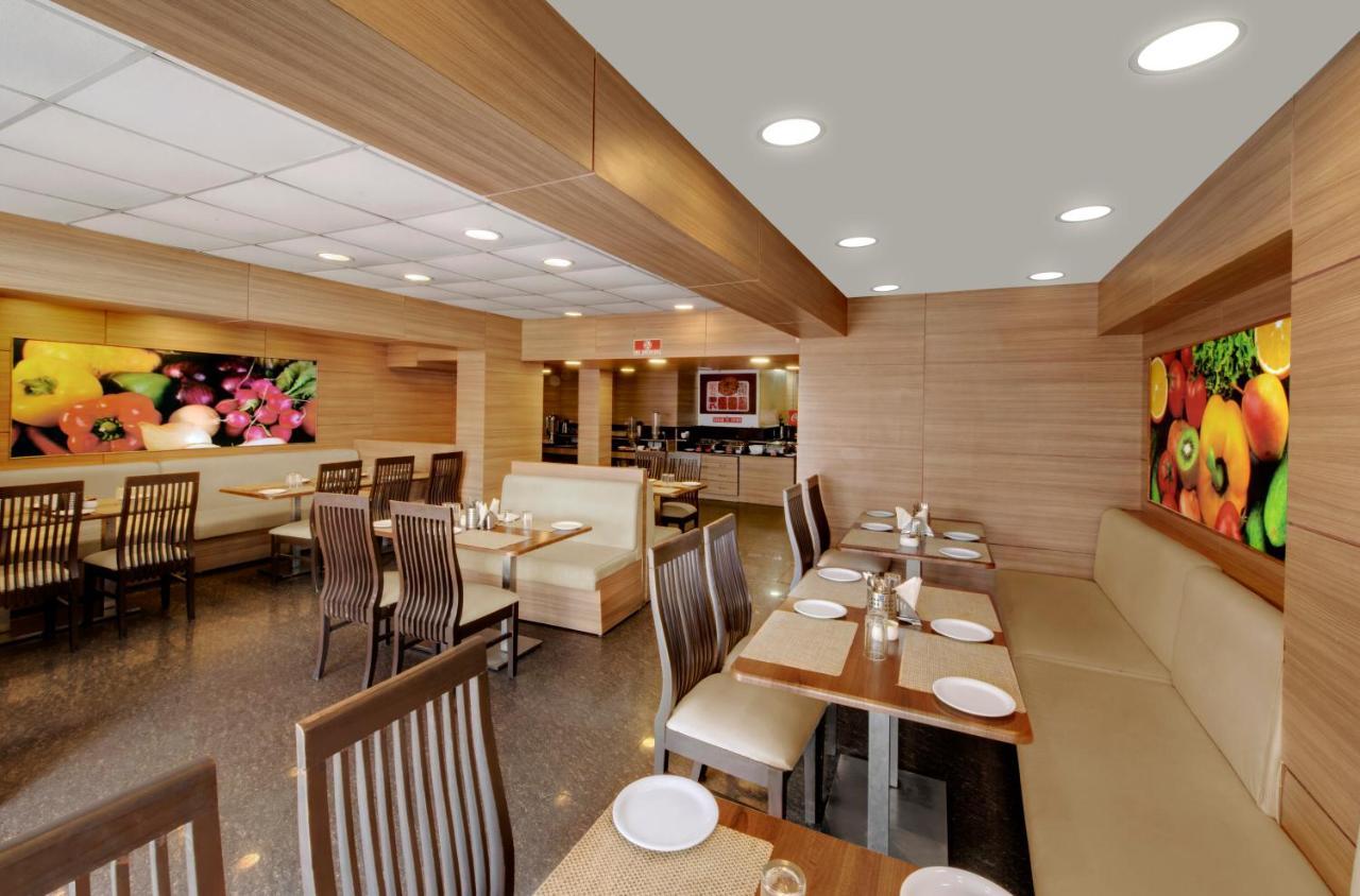 Central Beacon Hotel Surat Exterior photo
